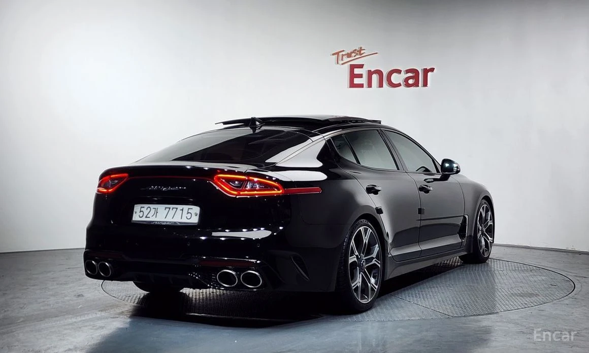 Kia Stinger, снимка 2 - Автомобили и джипове - 55754556