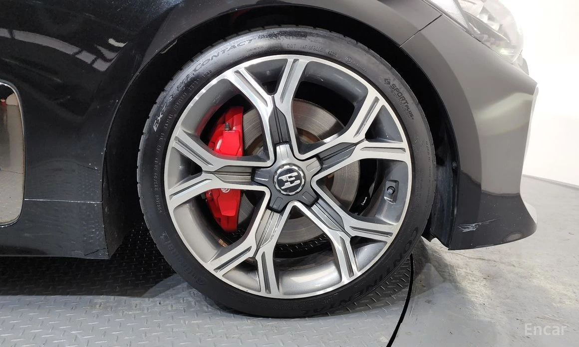Kia Stinger, снимка 5 - Автомобили и джипове - 55754556