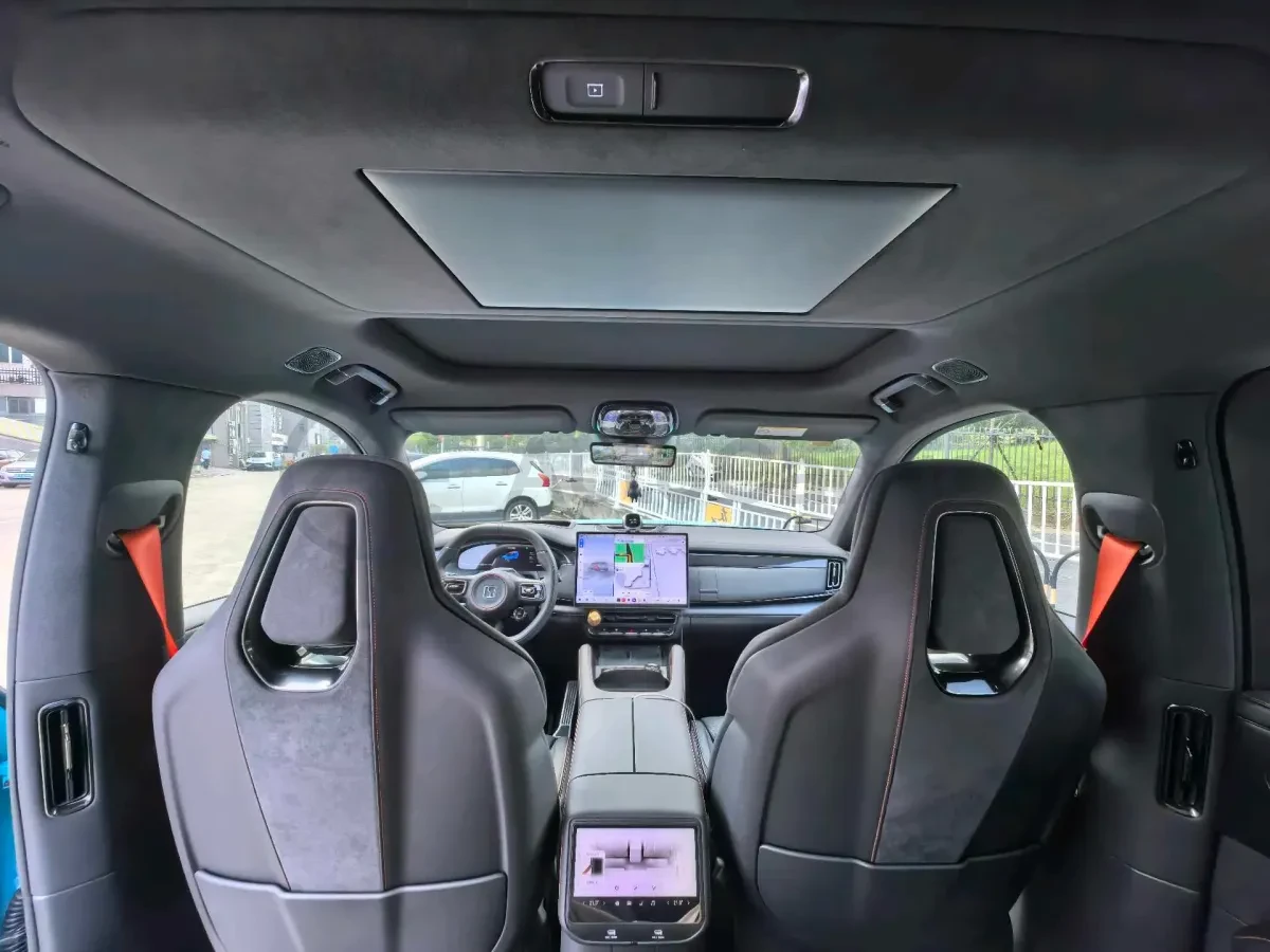 Zeekr X 8X, снимка 8 - Автомобили и джипове - 56350861