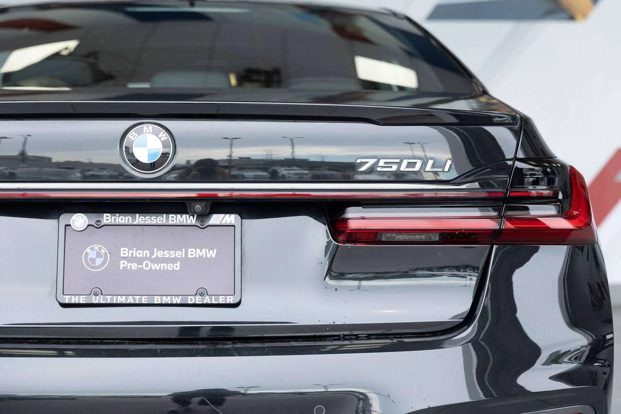 BMW 750 750Li xDrive - Executive Lounge Tier 1 | Mobile.bg � ����������� 14
