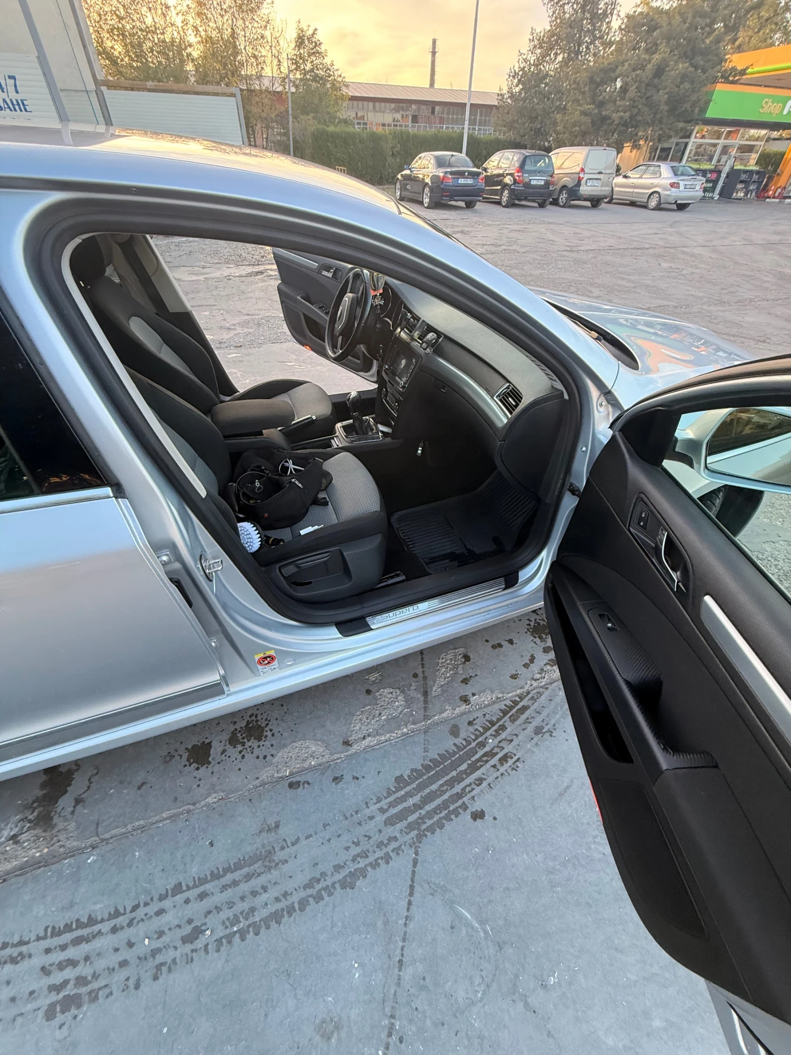 Skoda Superb, снимка 12 - Автомобили и джипове - 56649509