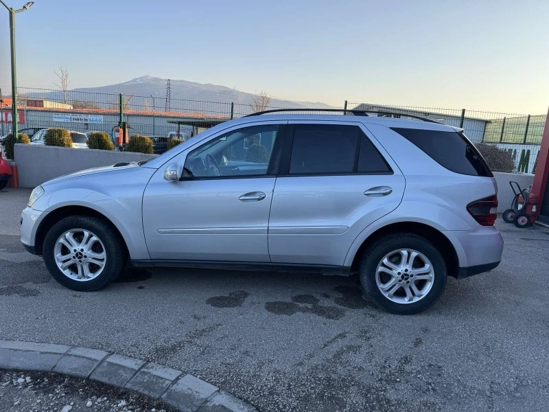 Mercedes-Benz ML 320 3.2CDI, снимка 2 - Автомобили и джипове - 40643511