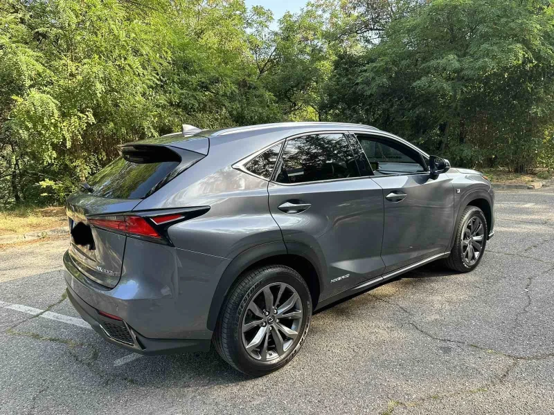 Lexus NX 300h Nx 300h, снимка 4 - Автомобили и джипове - 51235667