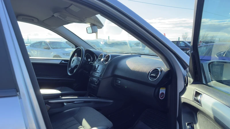 Mercedes-Benz ML 320, снимка 11 - Автомобили и джипове - 52616754