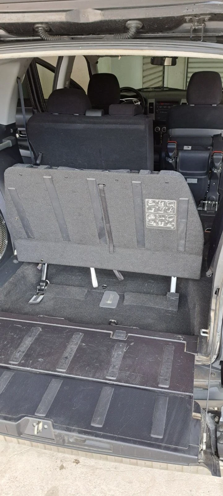 Mitsubishi Outlander, снимка 9 - Автомобили и джипове - 54573343
