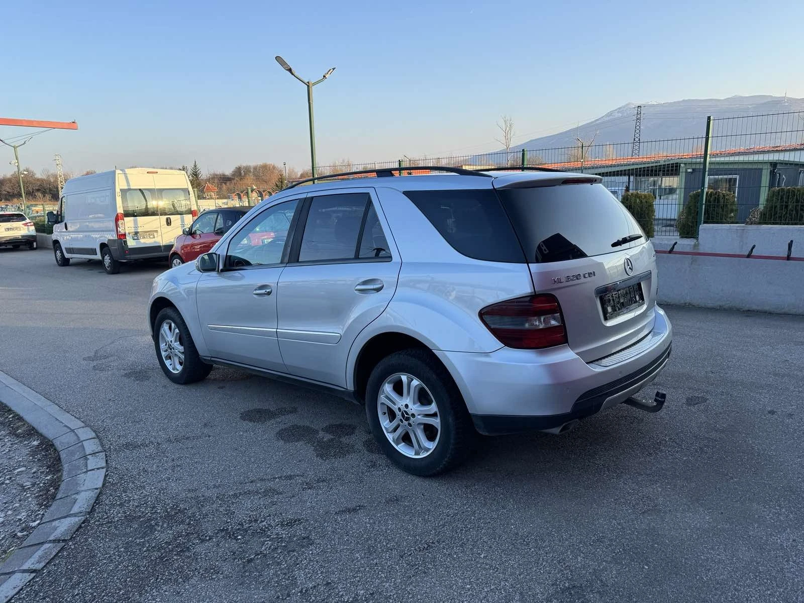 Mercedes-Benz ML 320 3.2CDI - изображение 3