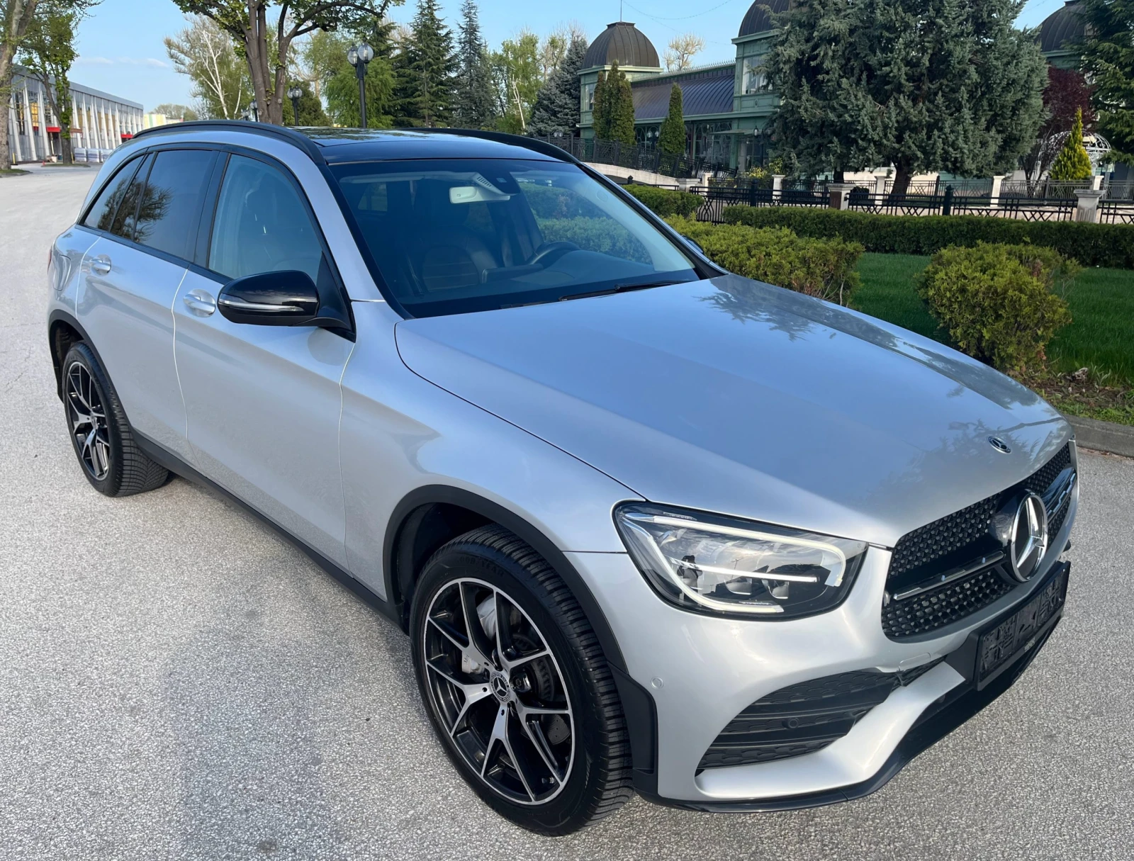Mercedes-Benz GLC 220 FACELIFT/AMG/4MATIC/VIRTUAL/ПАНОРАМА - изображение 3