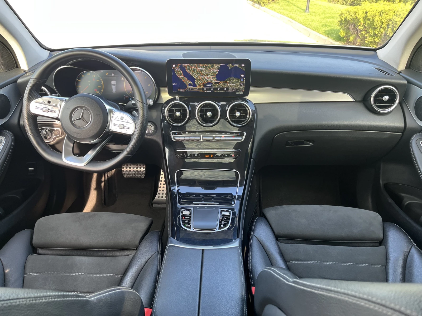 Mercedes-Benz GLC 220 FACELIFT/AMG/4MATIC/VIRTUAL/ПАНОРАМА - изображение 10