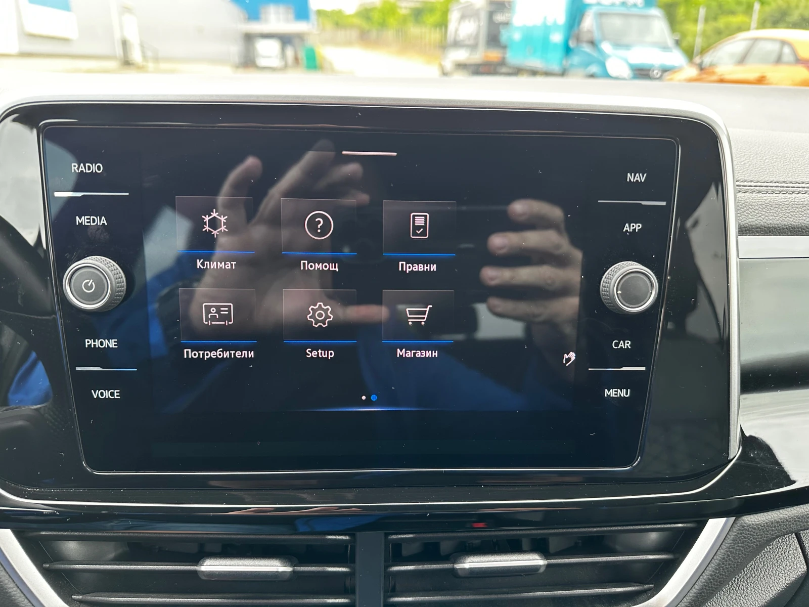 VW T-Roc R-LINE 1, 5 TSI - изображение 9