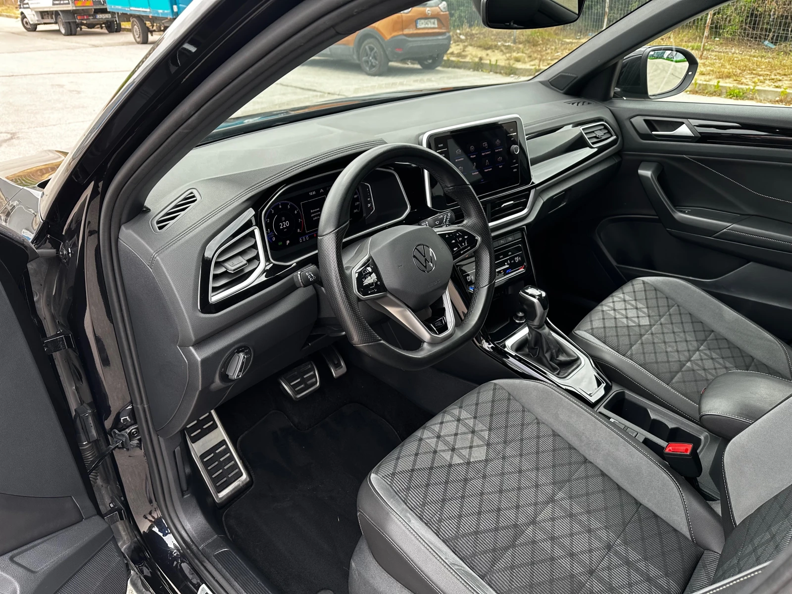 VW T-Roc R-LINE 1, 5 TSI - изображение 4