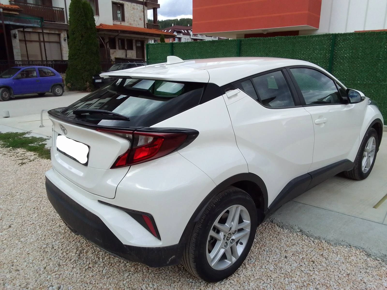 Toyota C-HR Toyota C-HR - изображение 2