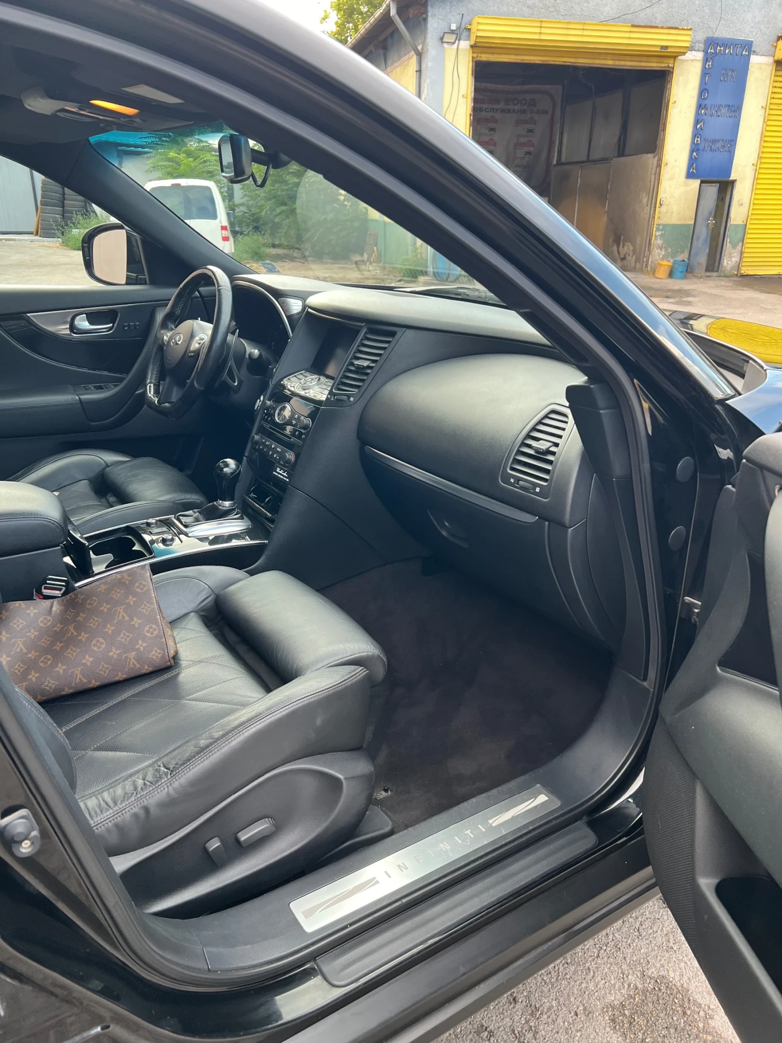 Infiniti Fx 30  - изображение 7