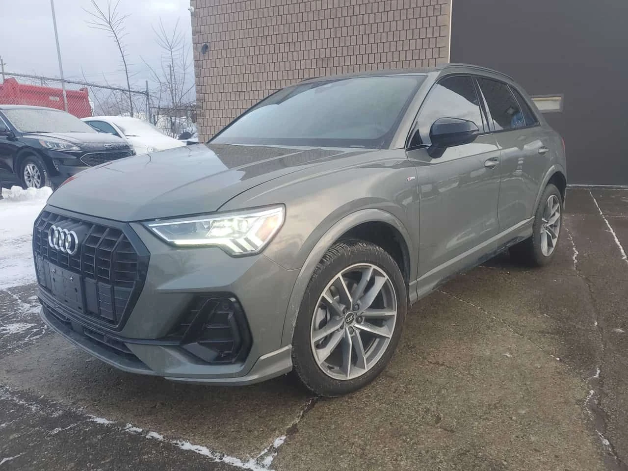 Audi Q3 * 45 TFSI quattro * CARFAX * ���������* �������*  | Mobile.bg � ����������� 1