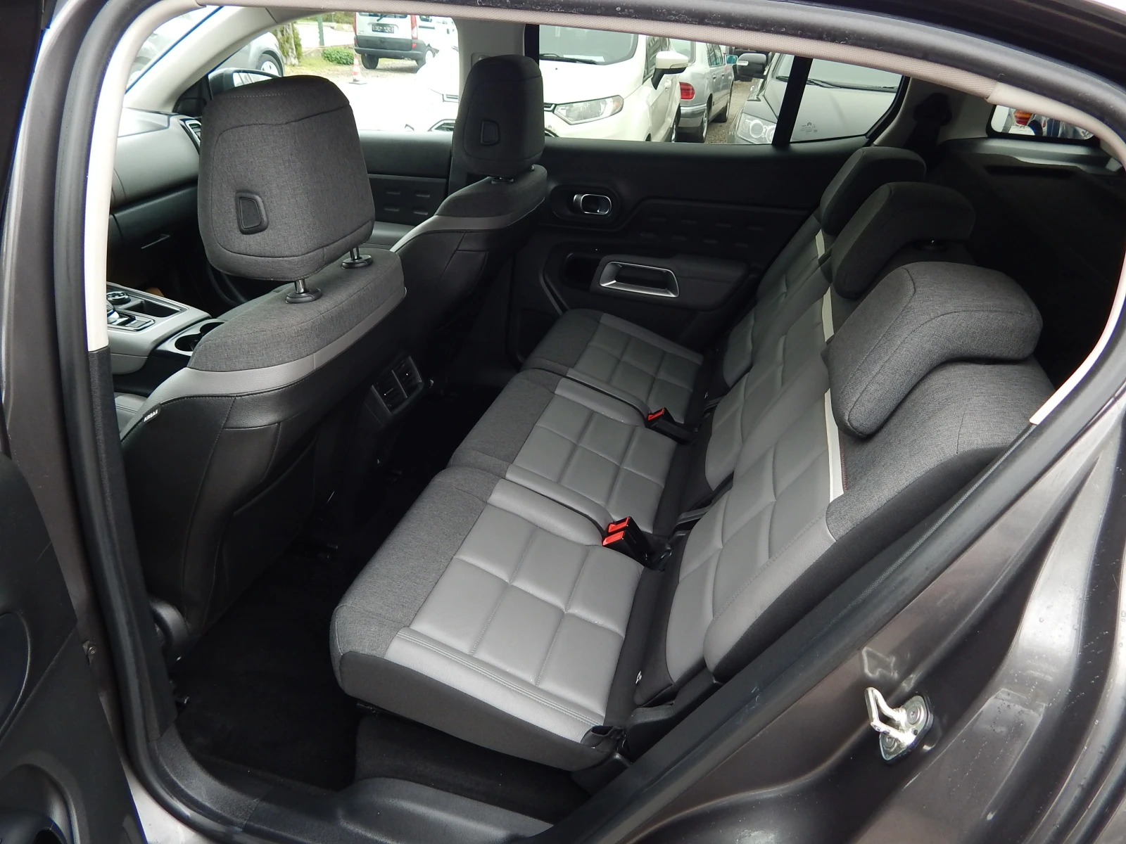 Citroen C5 Aircross 1.5HDI* 137000km.* , снимка 15 - Автомобили и джипове - 54211879