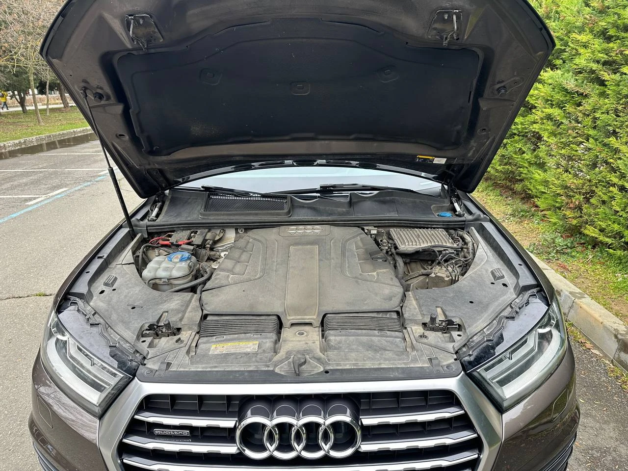 Audi Q7 3.0 TDI S-Line, снимка 8 - Автомобили и джипове - 54499674