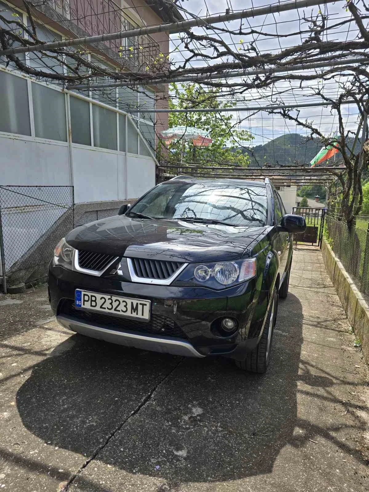 Mitsubishi Outlander, снимка 2 - Автомобили и джипове - 54573343