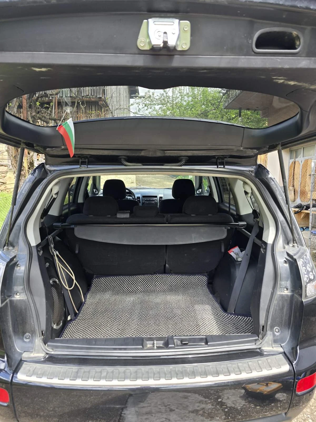Mitsubishi Outlander, снимка 8 - Автомобили и джипове - 54573343