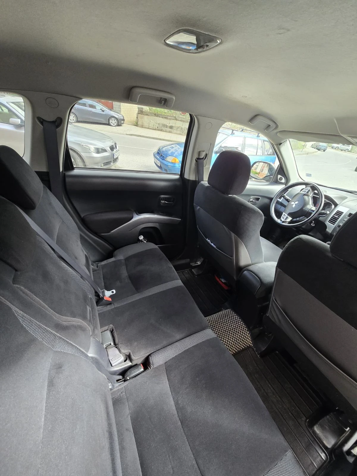 Mitsubishi Outlander, снимка 13 - Автомобили и джипове - 54573343