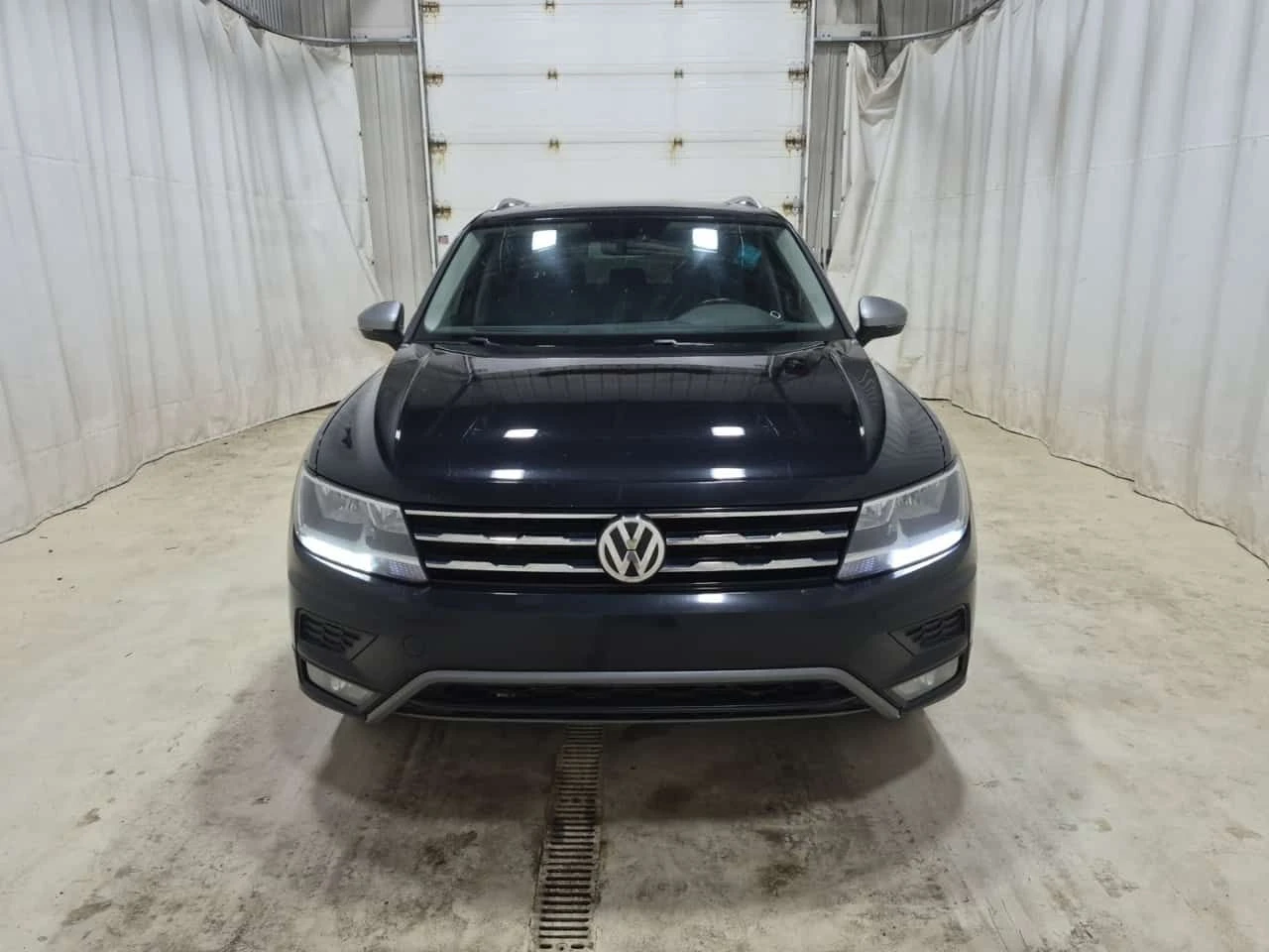 VW Tiguan * 4MOTION * АВТОКРЕДИТ БЕЗ ПЪРВОНАЧАЛНА ВНОСКА* , снимка 6 - Автомобили и джипове - 55524234