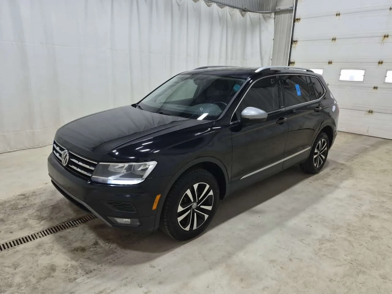 VW Tiguan * 4MOTION * АВТОКРЕДИТ БЕЗ ПЪРВОНАЧАЛНА ВНОСКА* 