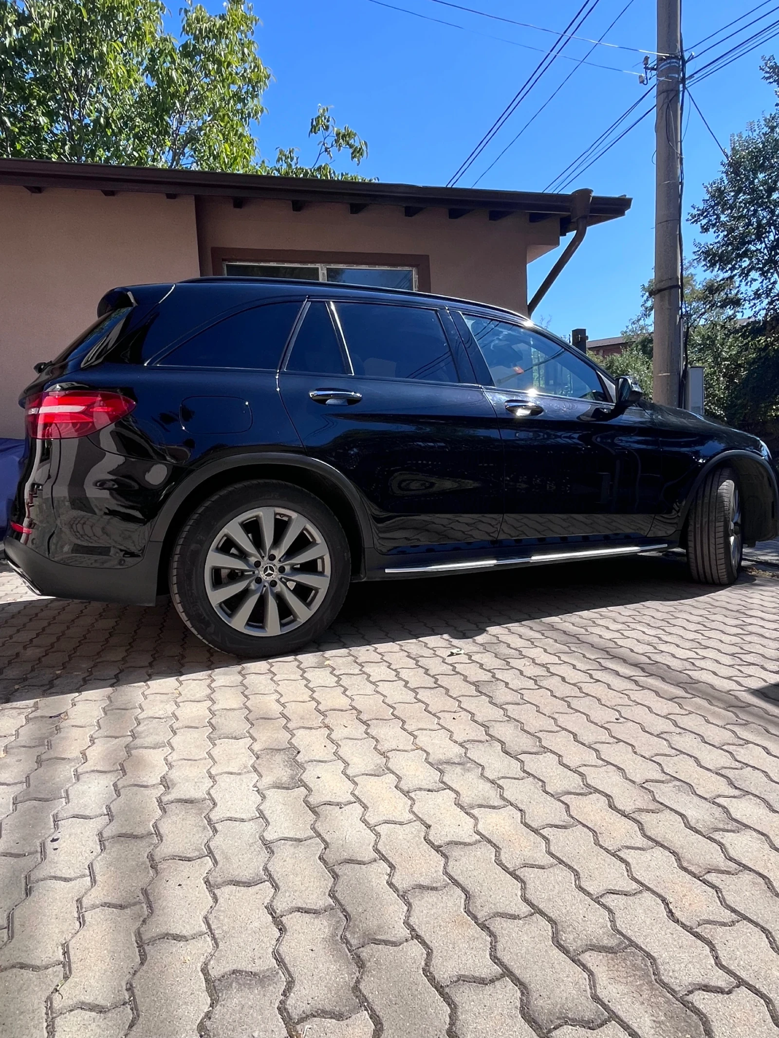 Mercedes-Benz GLC 250 AMG LINE, снимка 4 - Автомобили и джипове - 55689708