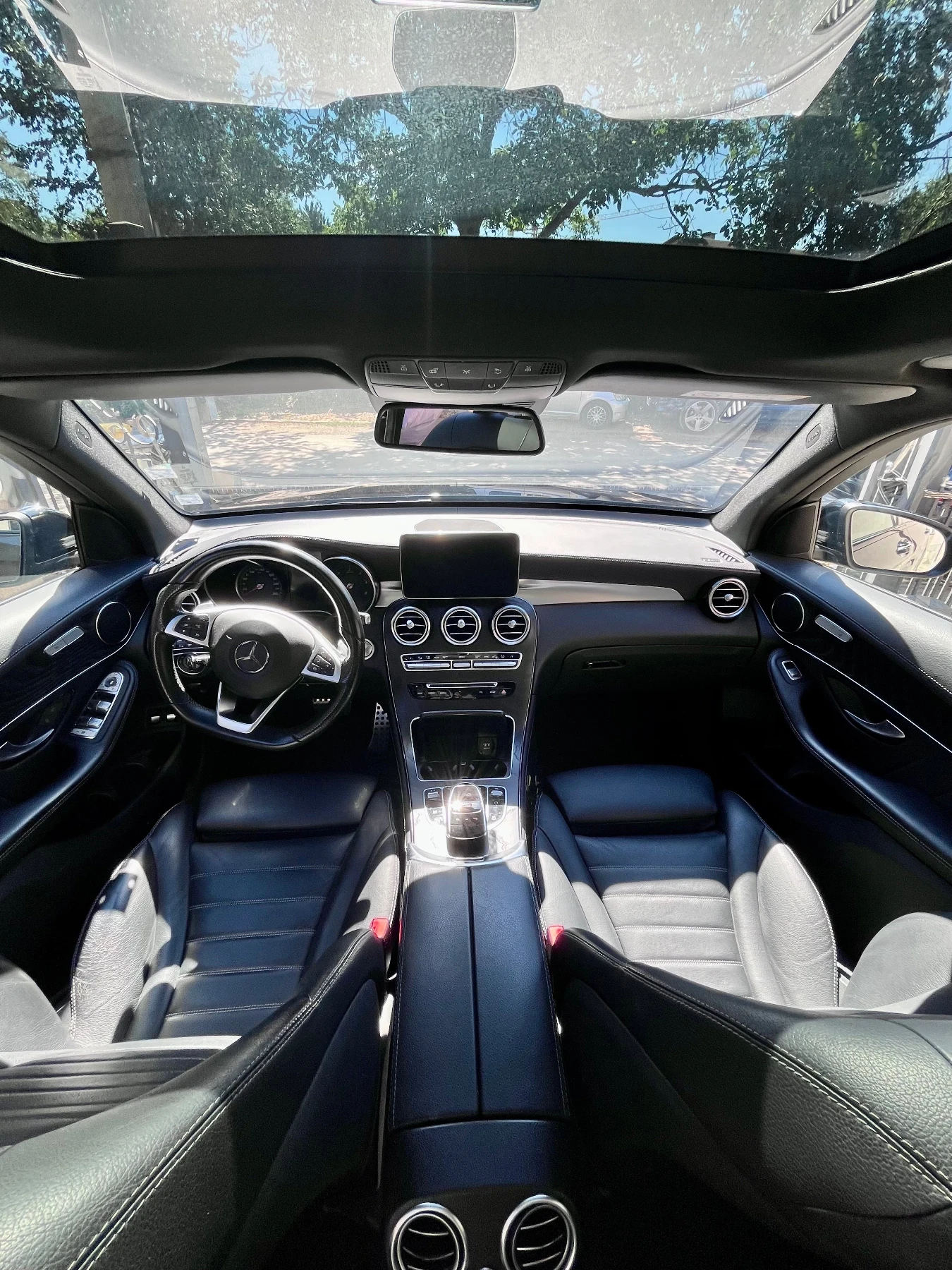 Mercedes-Benz GLC 250 AMG LINE, снимка 6 - Автомобили и джипове - 55689708