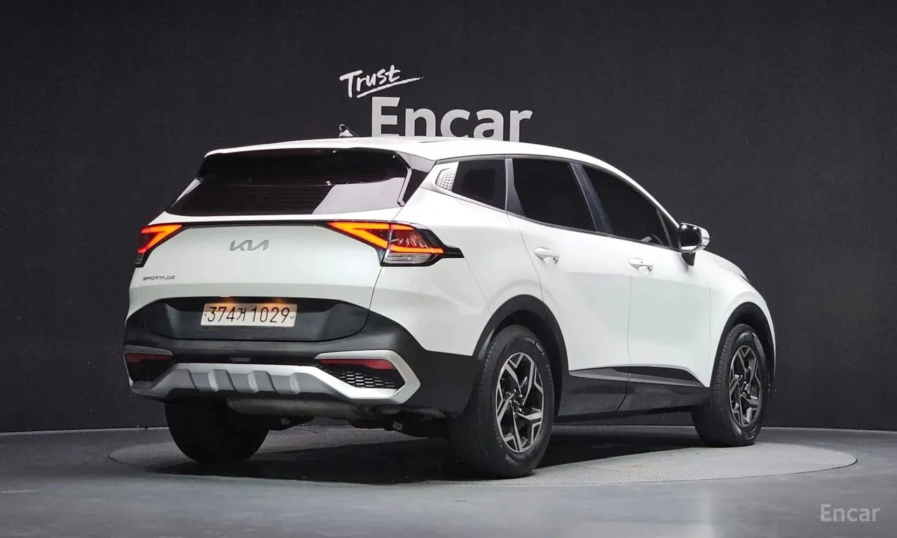 Kia Sportage * Gasoline 1.6 Turbo 2WD * БЕЗ ПЪРВОНАЧАЛНА ВНОСКА, снимка 2 - Автомобили и джипове - 55898189