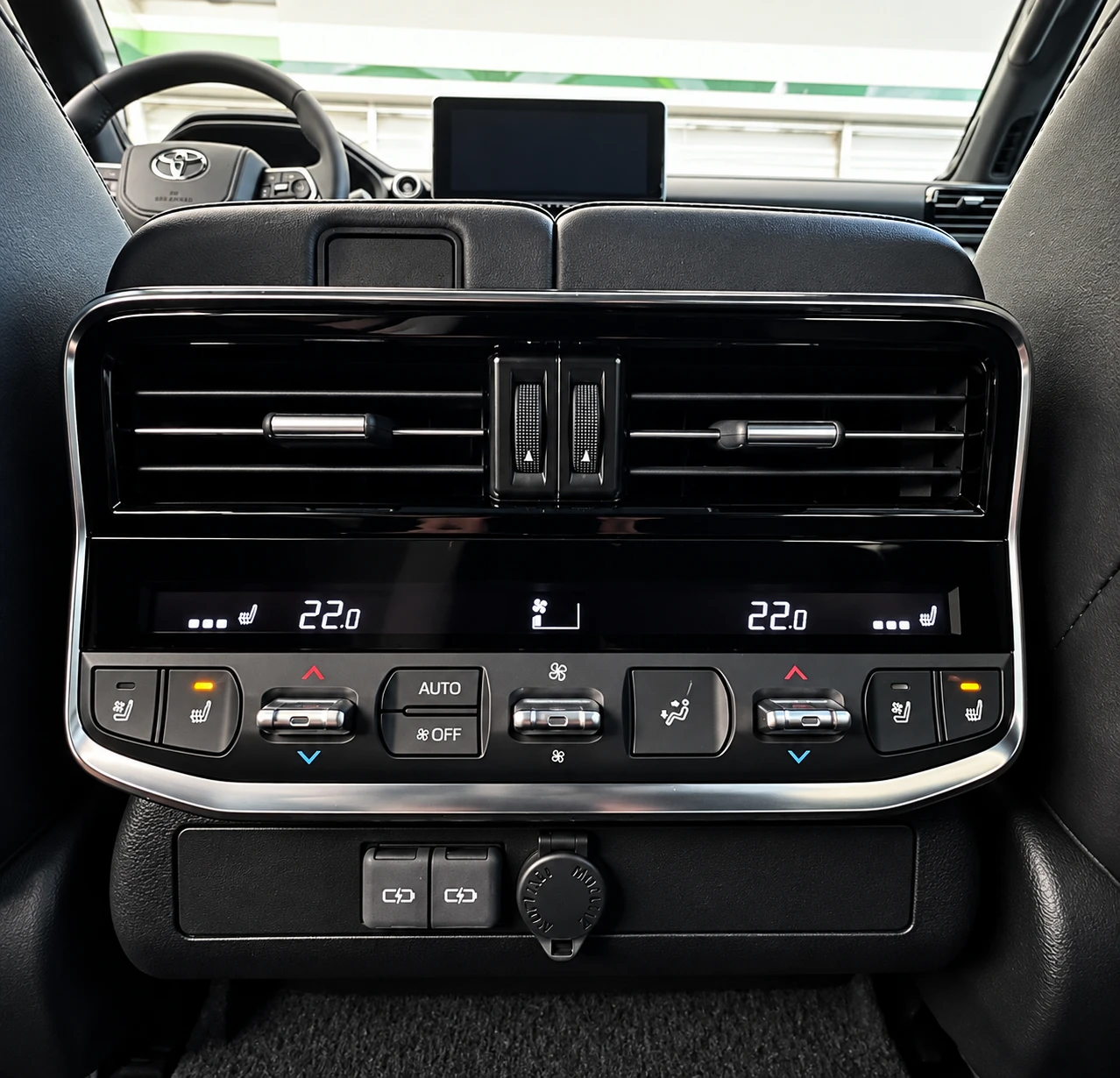 Toyota Land cruiser 300 Premium ���������� �������� �������� ��� | Mobile.bg � ����������� 13