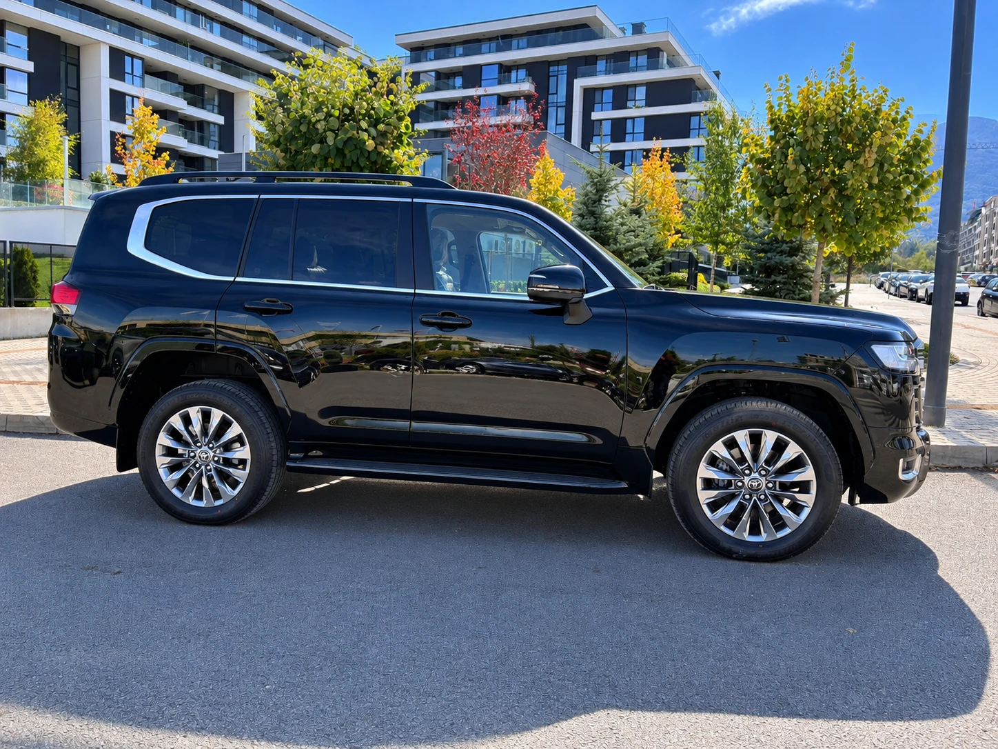 Toyota Land cruiser 300 Premium ���������� �������� �������� ��� | Mobile.bg � ����������� 3