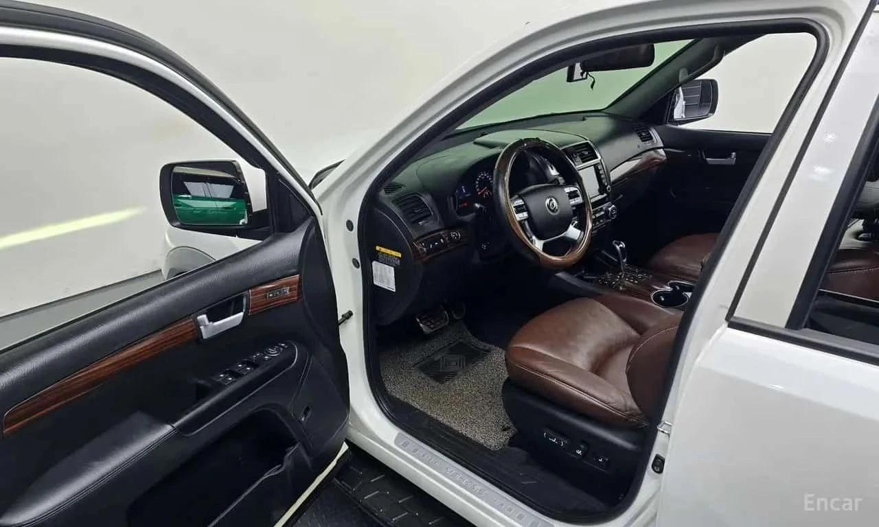 Kia Mohave, снимка 11 - Автомобили и джипове - 56713432