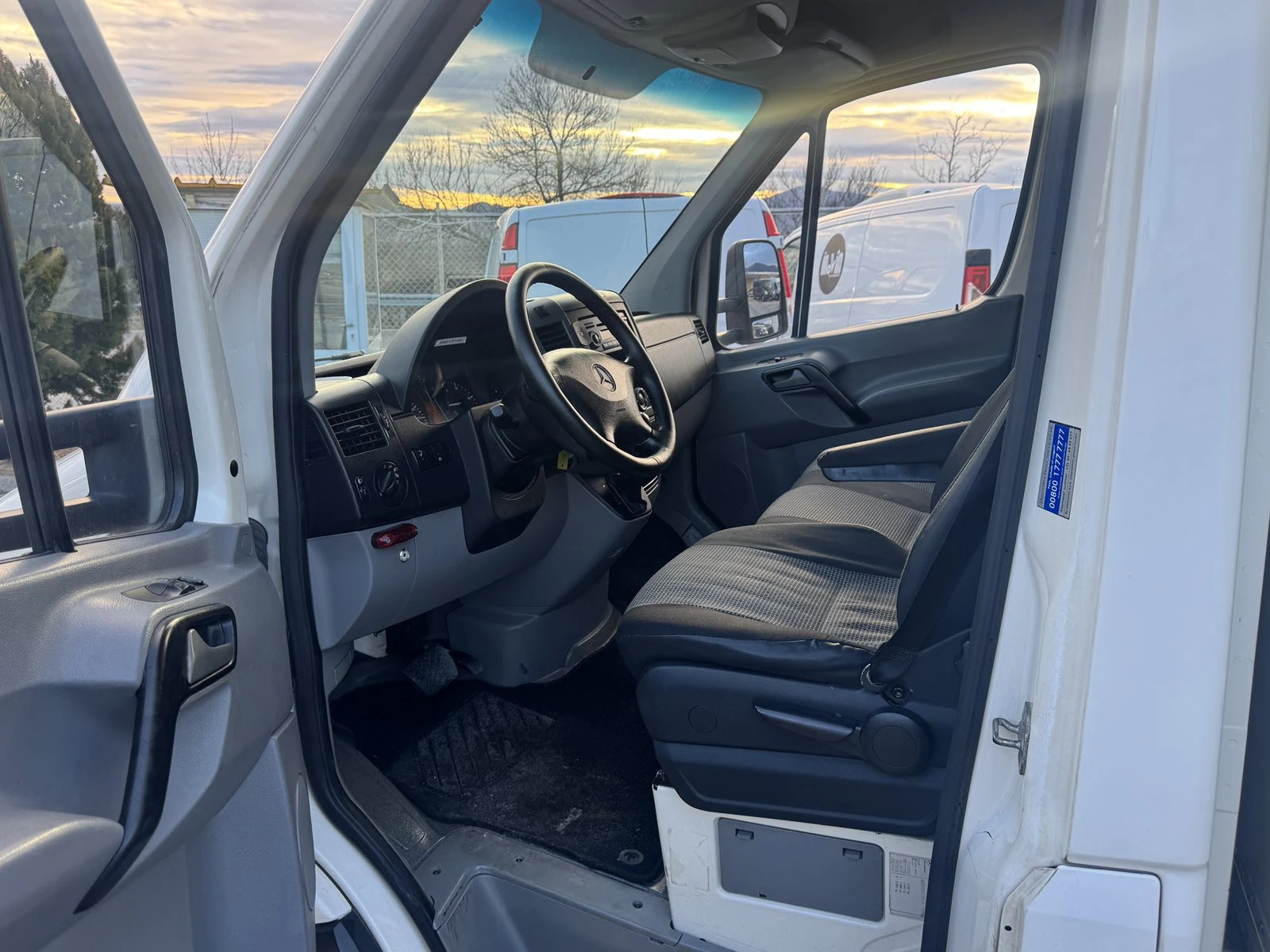 Mercedes-Benz Sprinter � ���.����� ���� | Mobile.bg � ����������� 12