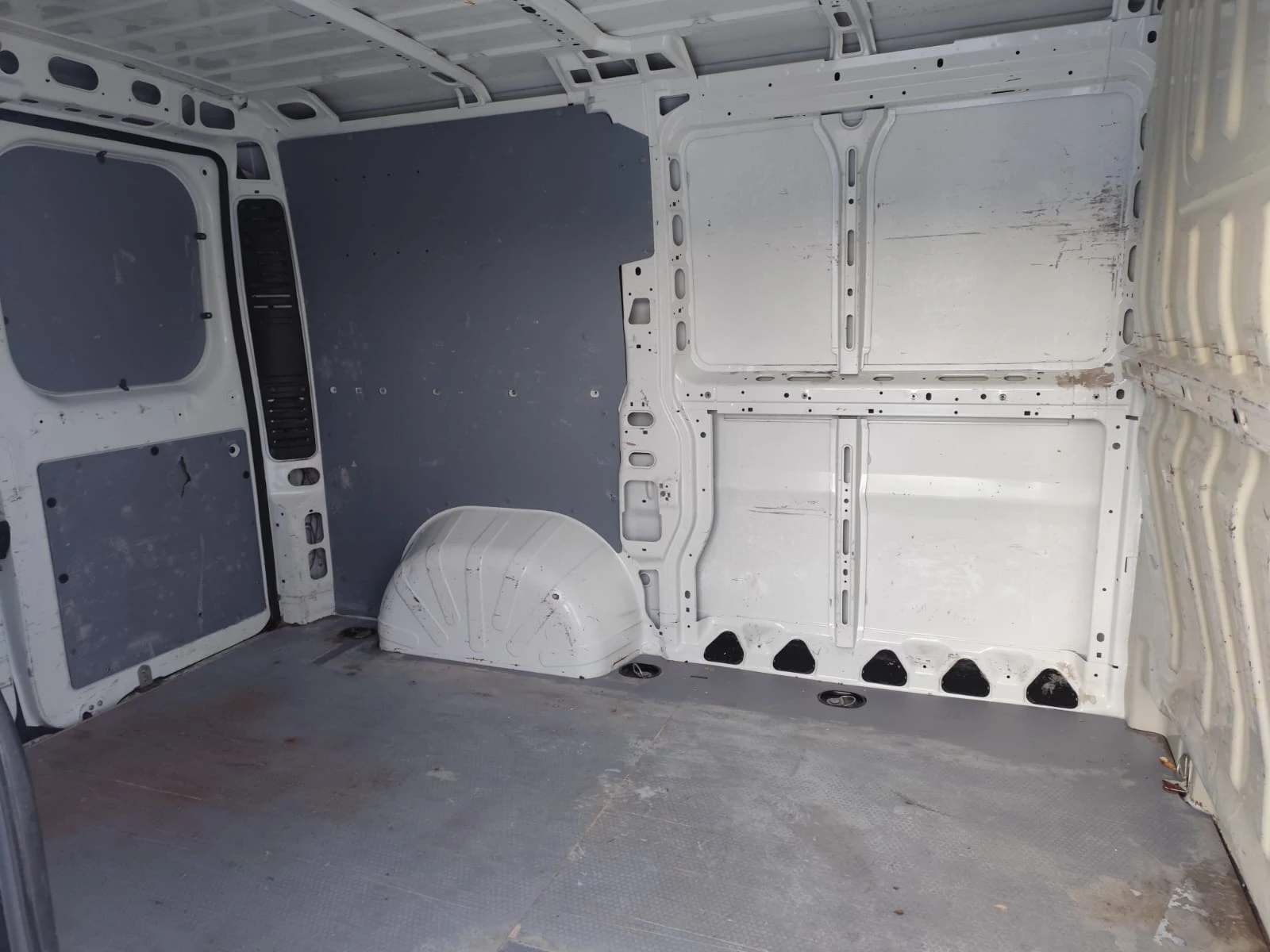 Citroen Jumper 2.0 дизел - изображение 6