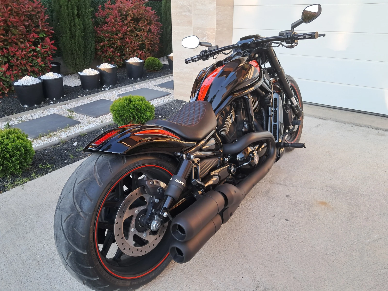 Harley-Davidson V-Rod NIGHT-ROD-ABS -CUSTOM-КАТО НОВ, снимка 5 - Мотоциклети и мототехника - 54632404