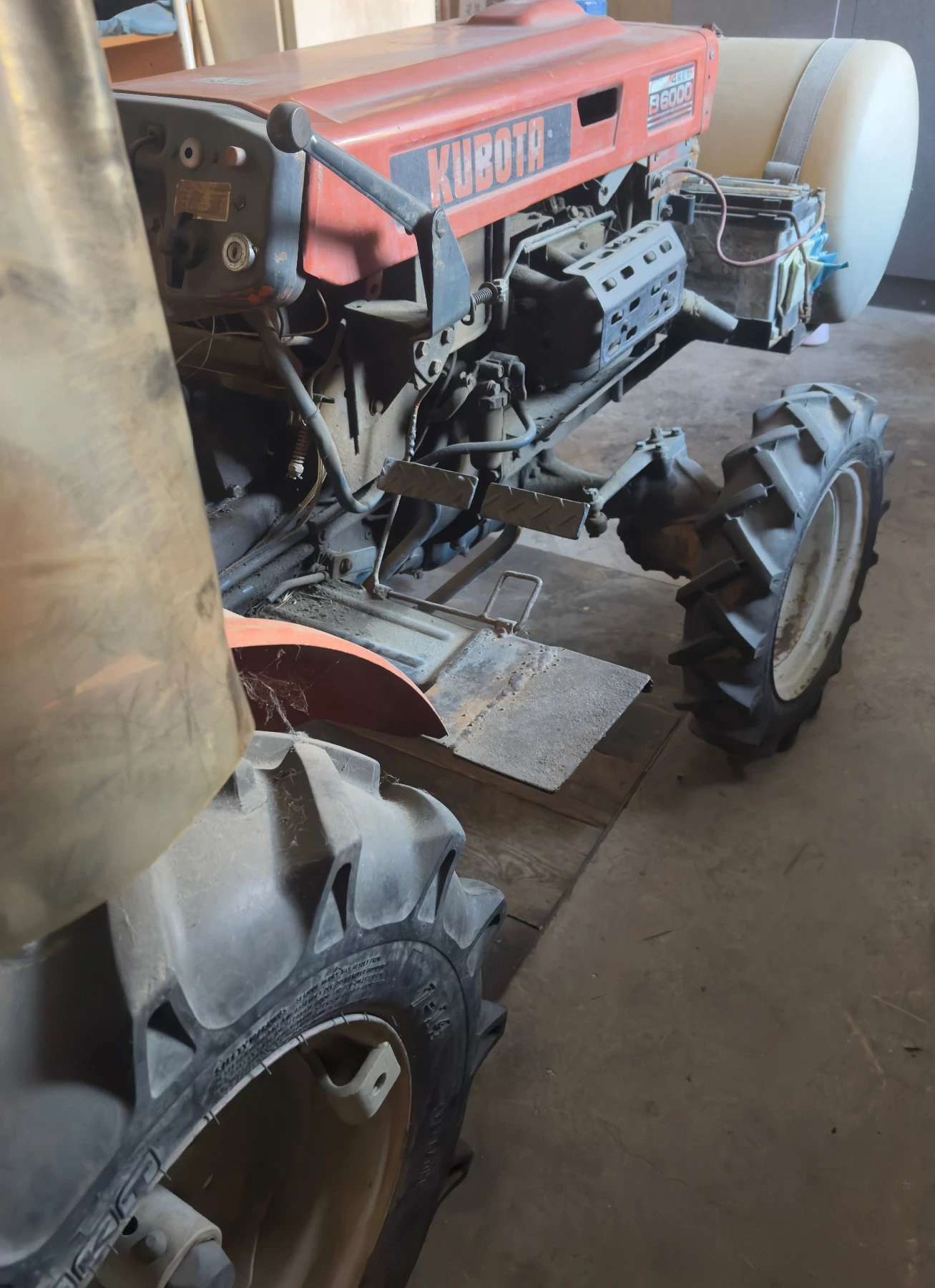  Kubota B6000 | Mobile.bg   2