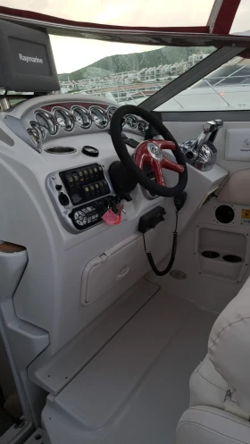 Обява за продажба на Моторна яхта Crownline ~62 000 EUR - изображение 2