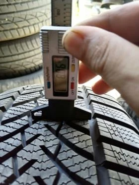 Гуми Зимни 225/55R17, снимка 10