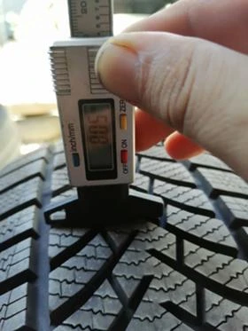 Гуми Зимни 225/55R17, снимка 11