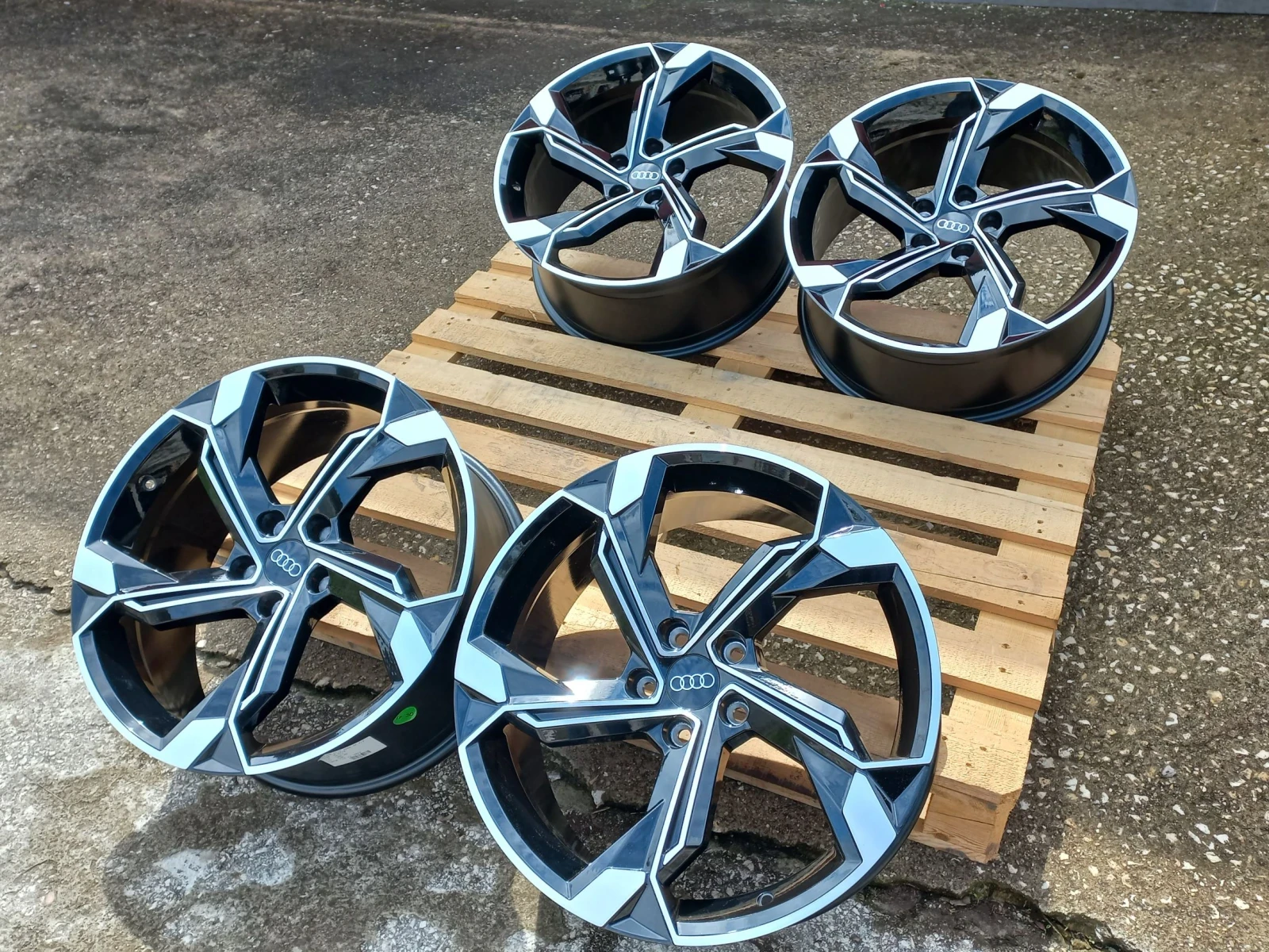 Джанти за Audi, снимка 7 - Гуми и джанти - 56011857