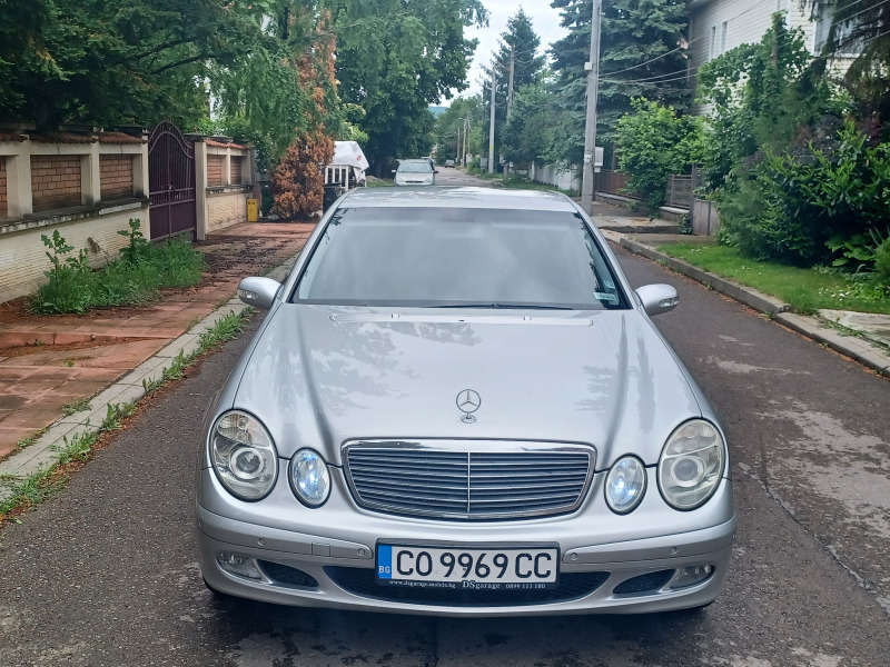 Mercedes-Benz E 220 2.2CDI, снимка 8 - Автомобили и джипове - 46395566