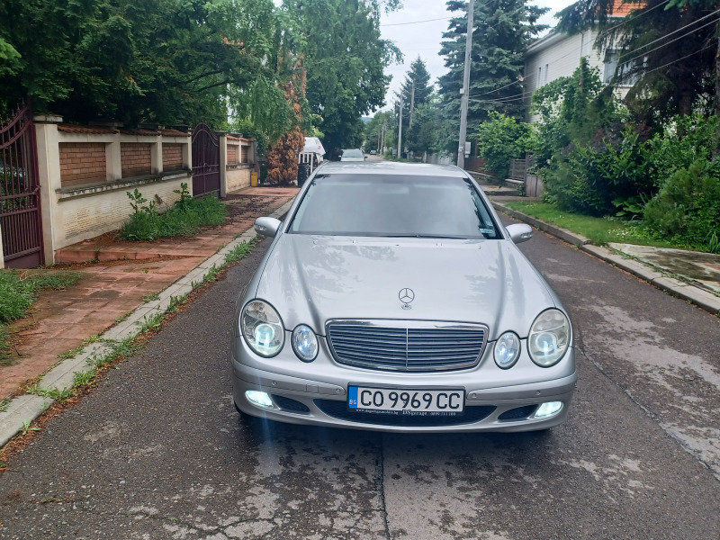 Mercedes-Benz E 220 2.2CDI, снимка 2 - Автомобили и джипове - 46395566