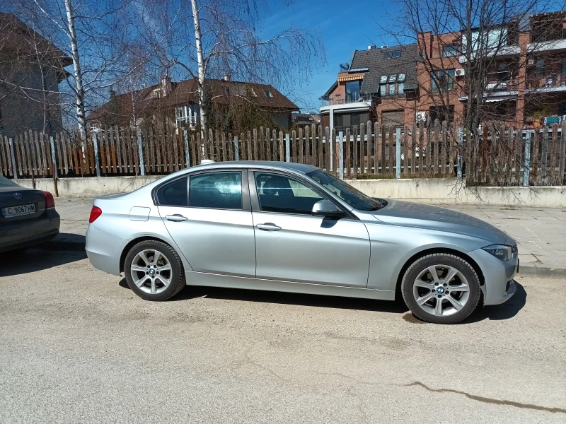 BMW 320 D, снимка 4 - Автомобили и джипове - 47204402