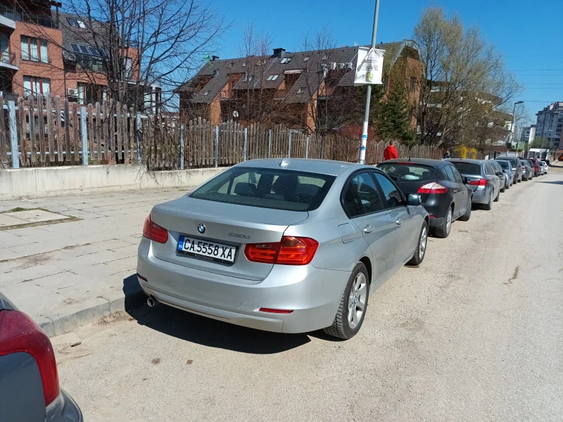 BMW 320 D, снимка 7 - Автомобили и джипове - 47204402