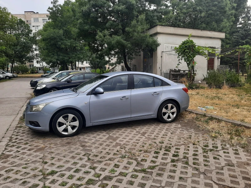 Chevrolet Cruze, снимка 3 - Автомобили и джипове - 51630501
