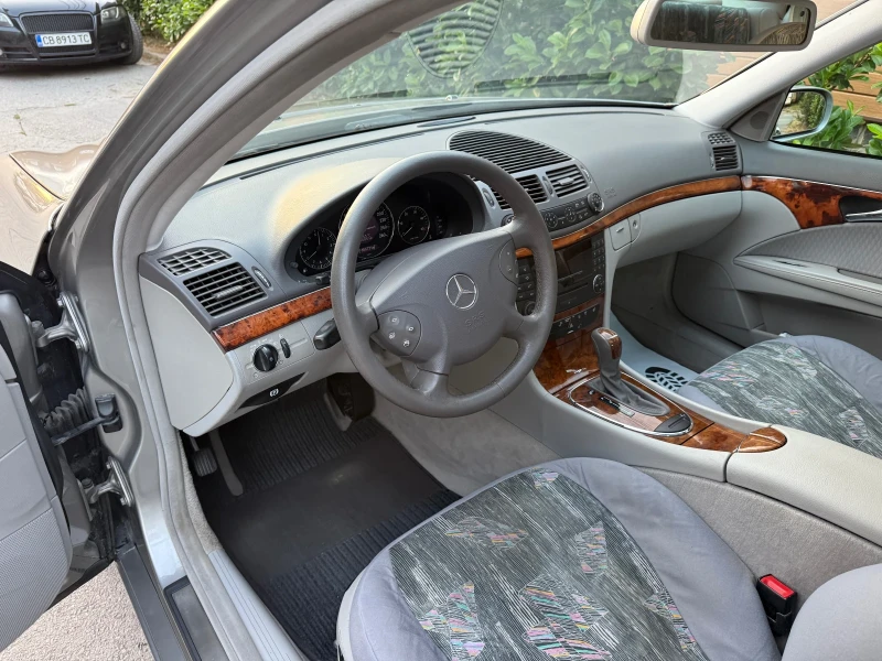 Mercedes-Benz E 220 CDI (150 кс) 5G-TRONIC 165000 км. АВТЕНТИЧЕН ВИД , снимка 9 - Автомобили и джипове - 51801441