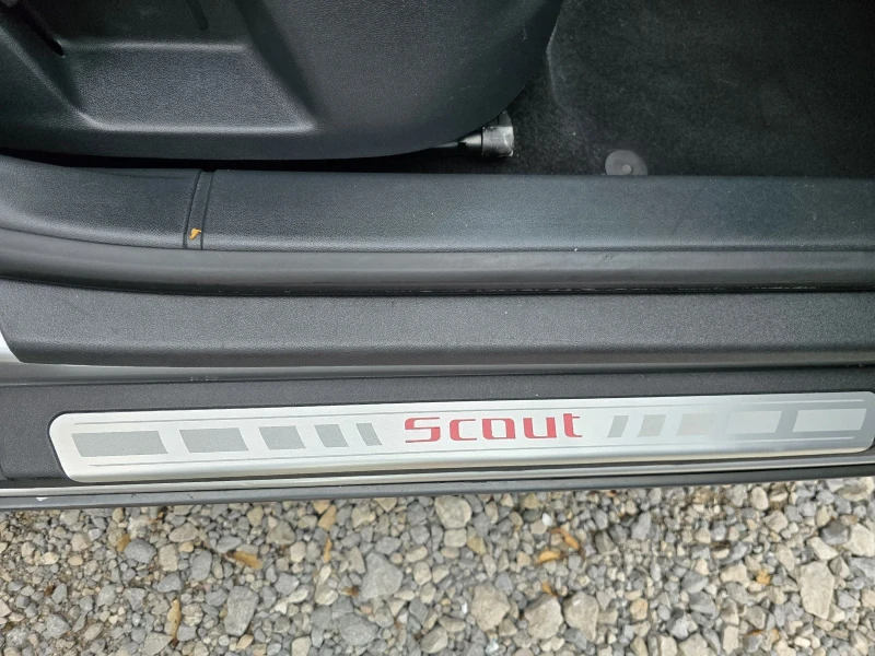 Skoda Octavia SCOUT 4X4 , снимка 11 - Автомобили и джипове - 52171678