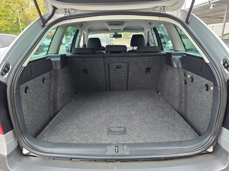 Skoda Octavia SCOUT 4X4 , снимка 10 - Автомобили и джипове - 52171678