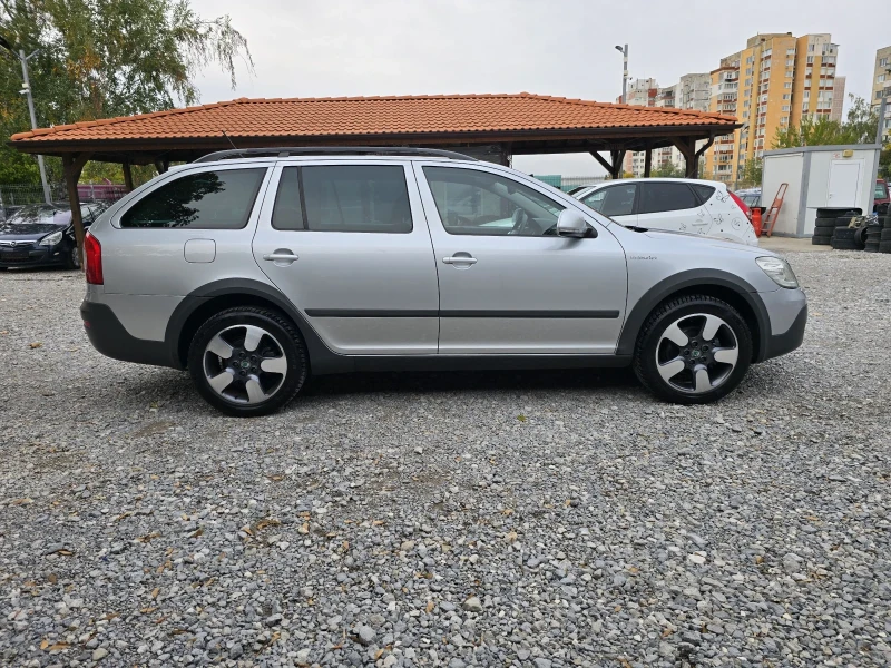 Skoda Octavia SCOUT 4X4 , снимка 3 - Автомобили и джипове - 52171678