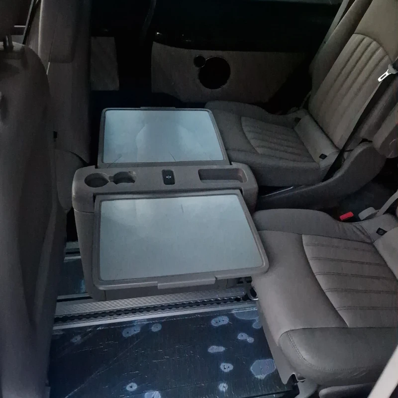 Mercedes-Benz Viano 2.2, снимка 9 - Автомобили и джипове - 52580569