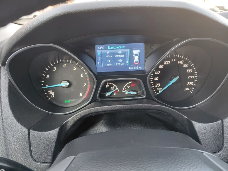 Ford Focus 1.0i 101к.с, снимка 11 - Автомобили и джипове - 52553818