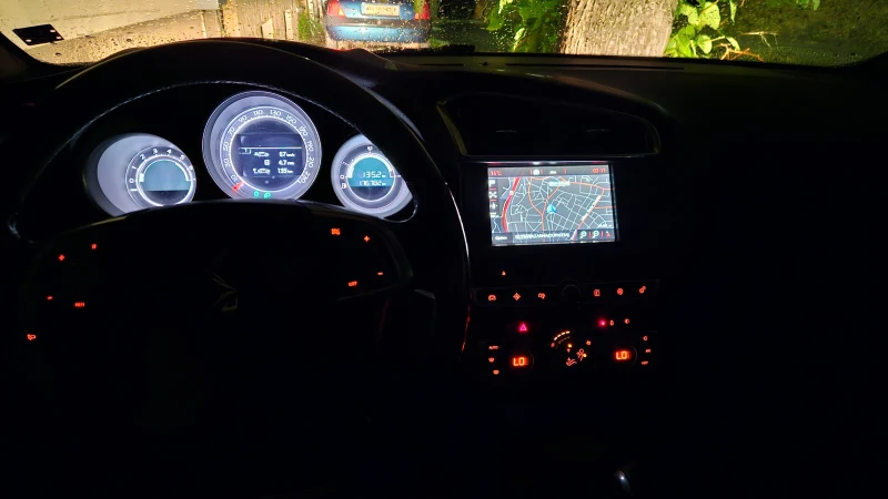 Citroen DS4 1.6 HDI 120 KC EVRO 6, снимка 6 - Автомобили и джипове - 52861491